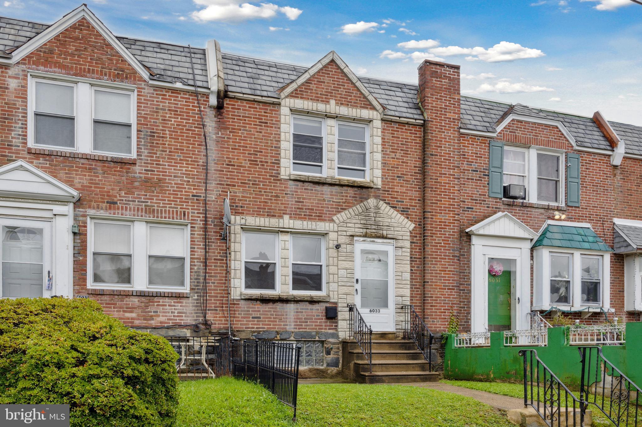 OXFORD CIRCLE - Residential