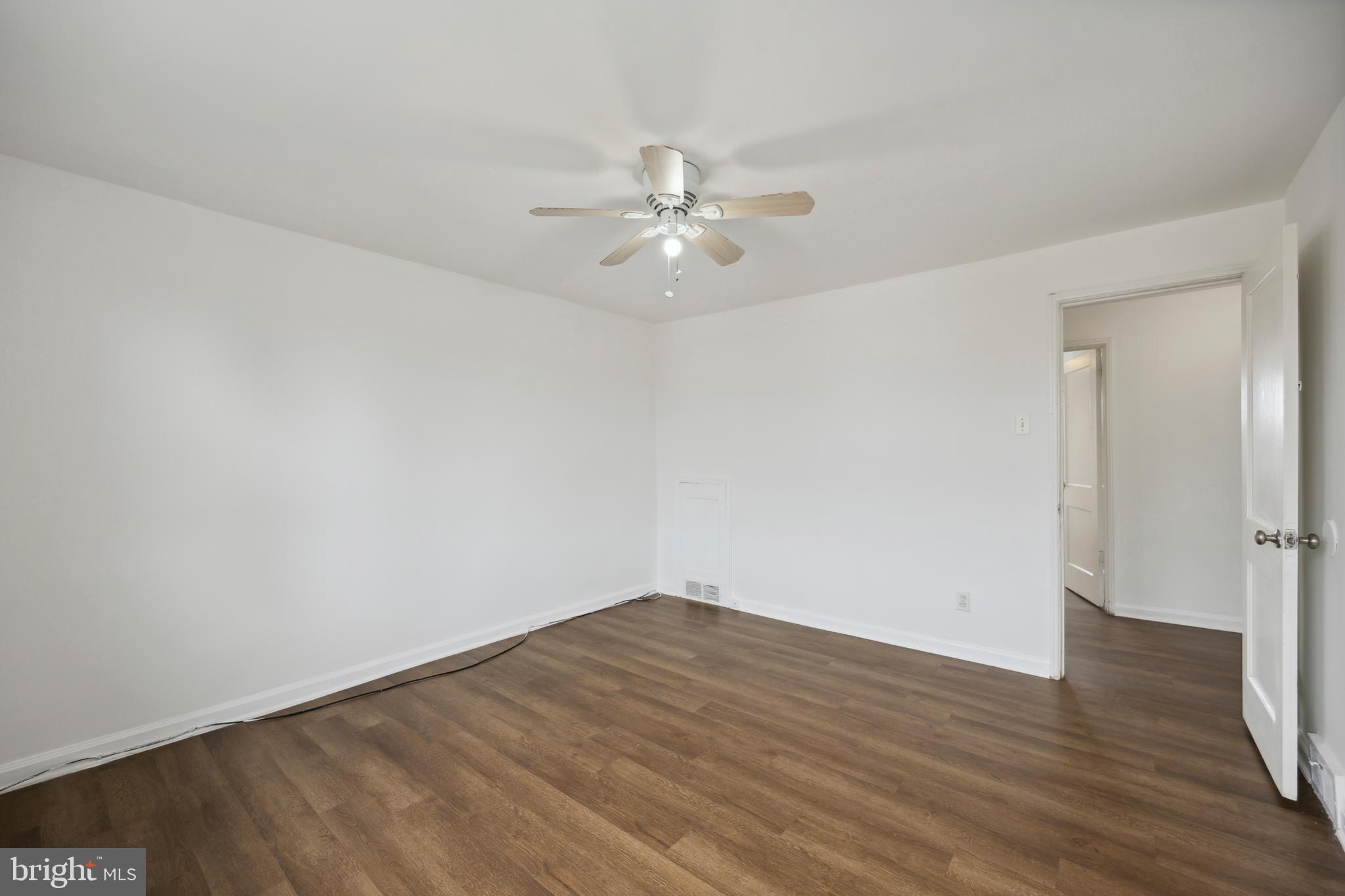 OXFORD CIRCLE - Residential