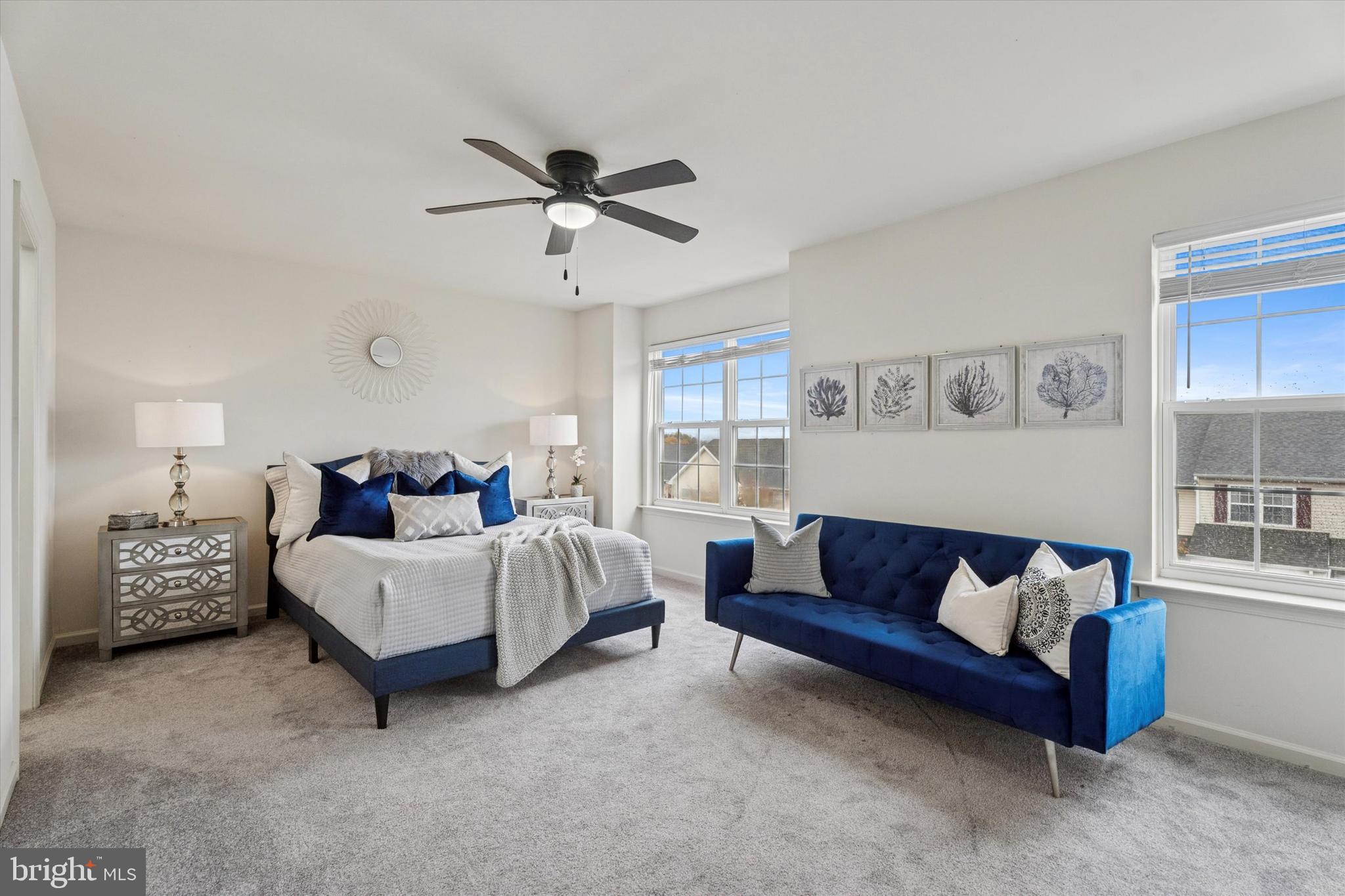 COURT AT THE LEDGES - Residential