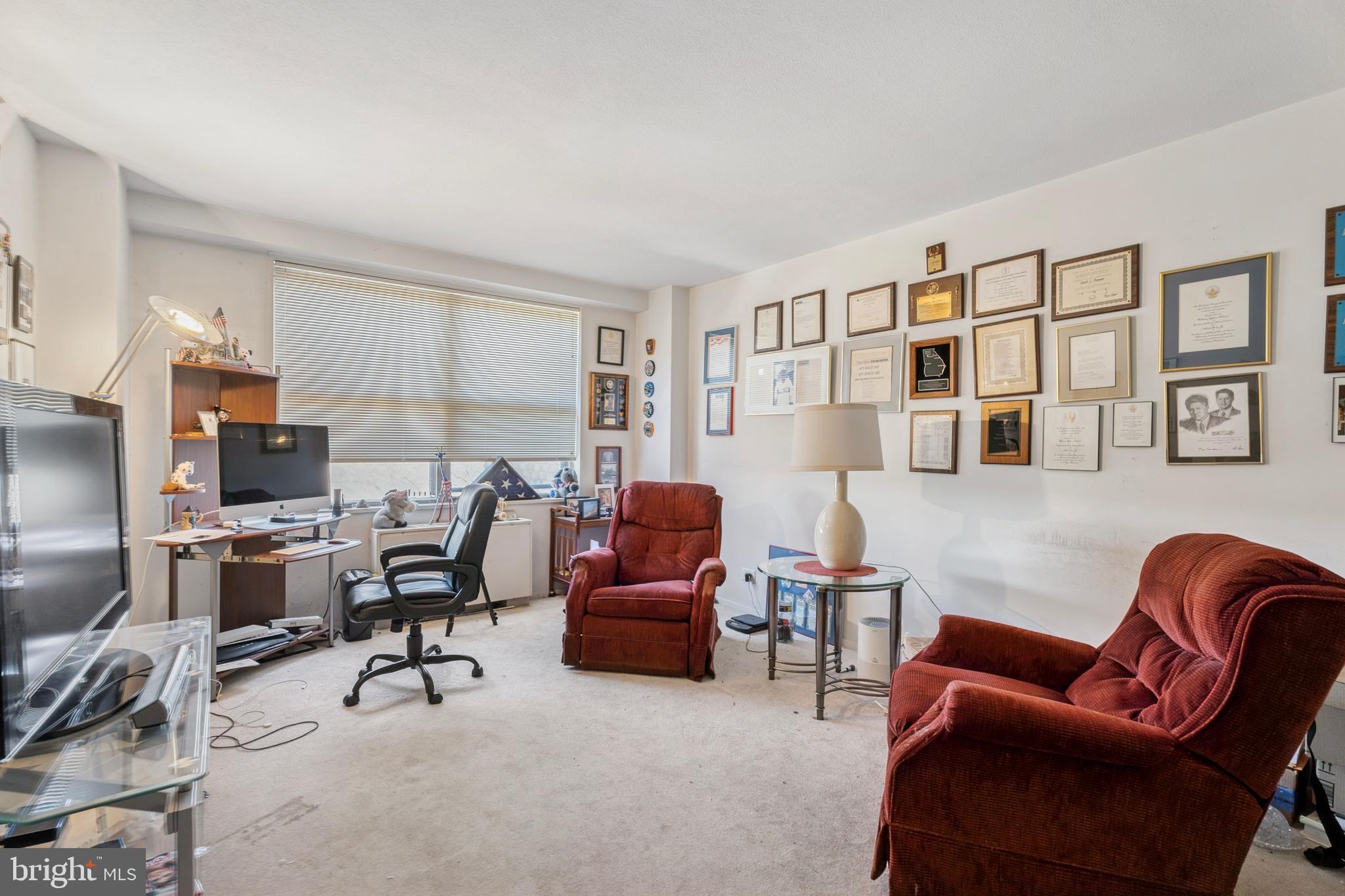 OAK HILL - Residential