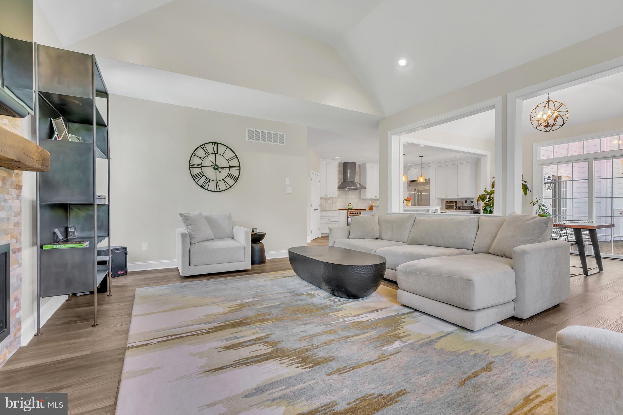 CHANTILLY FARM - Residential