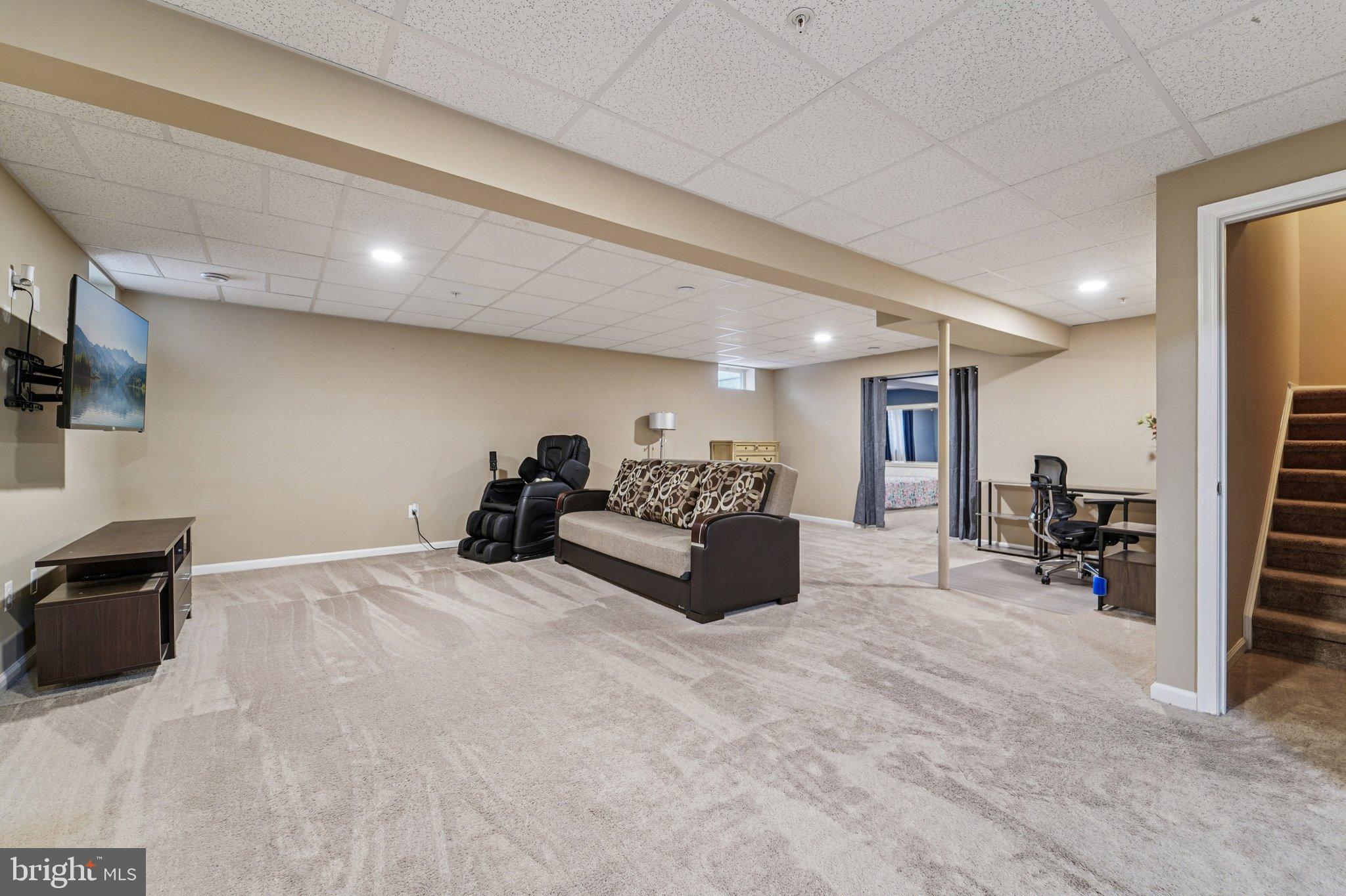 SIGNATURE CLUB AT GREENVIEW - Residential