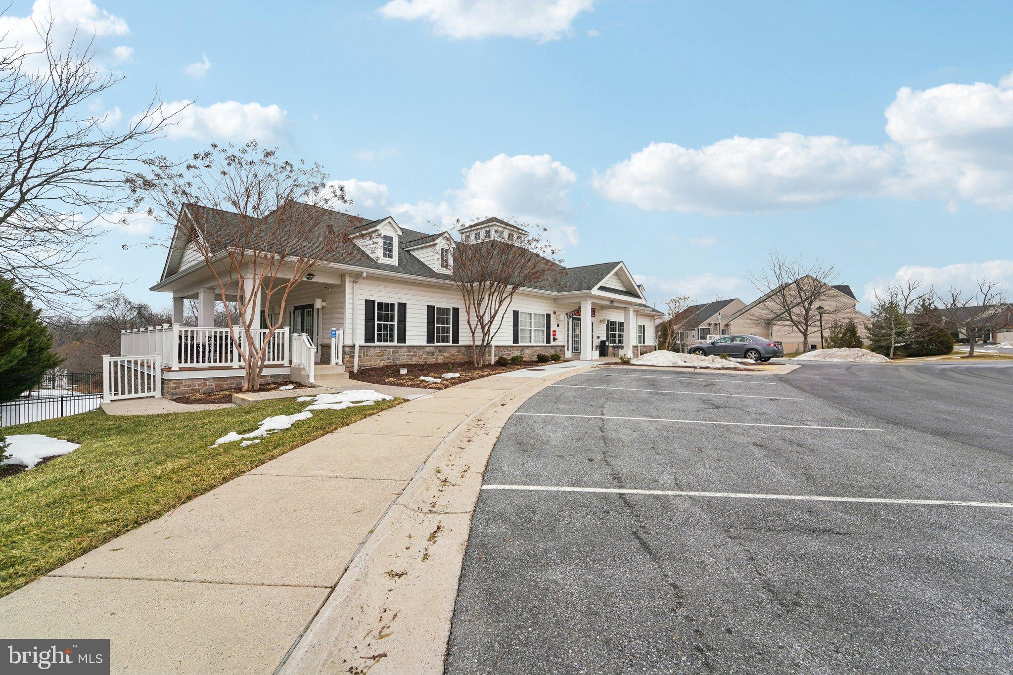 SIGNATURE CLUB AT GREENVIEW - Residential