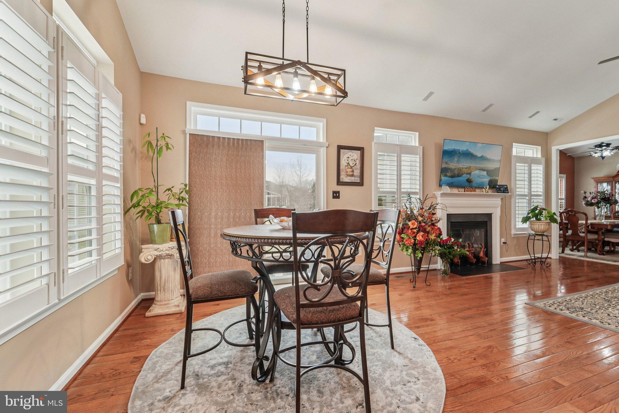 SIGNATURE CLUB AT GREENVIEW - Residential