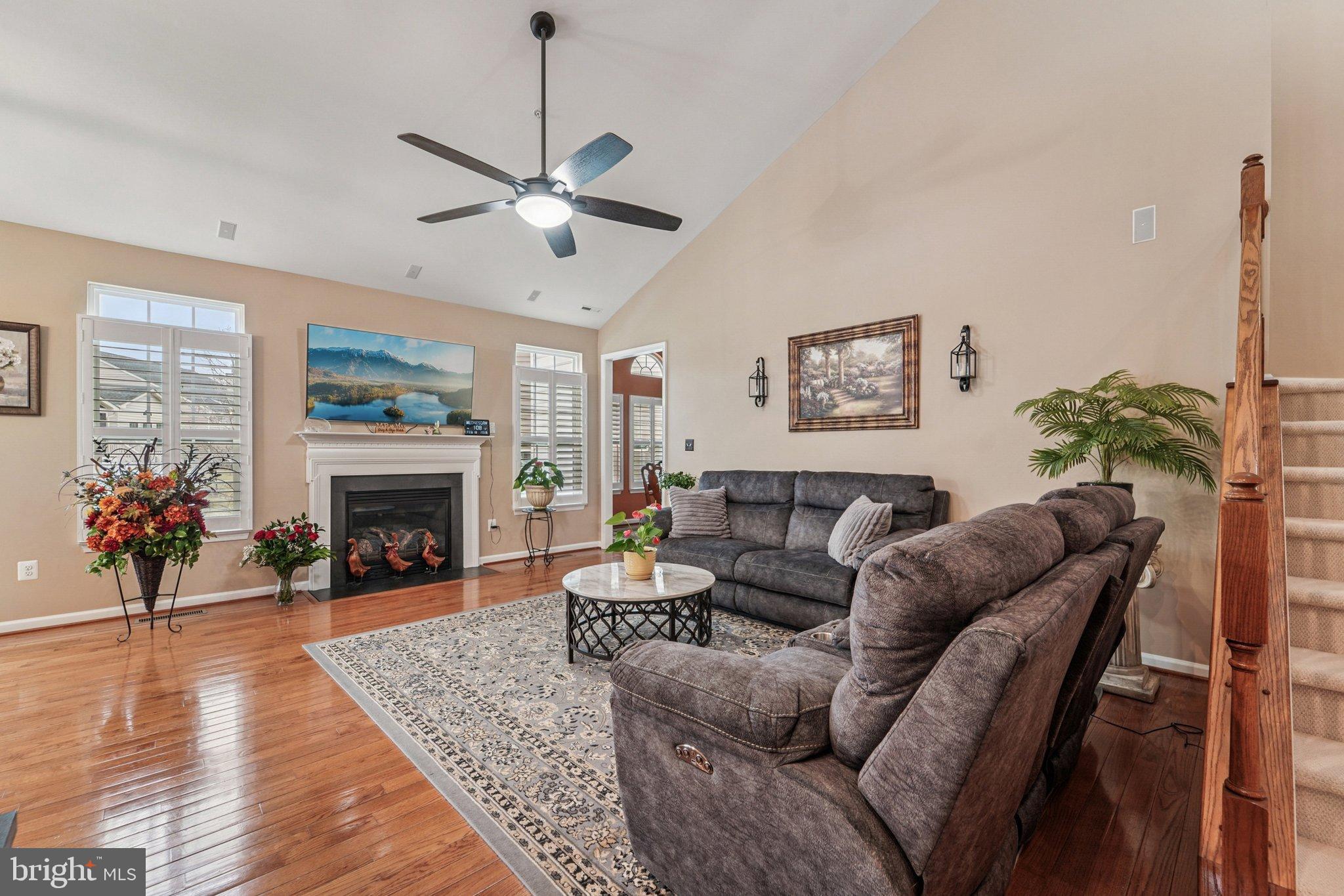 SIGNATURE CLUB AT GREENVIEW - Residential