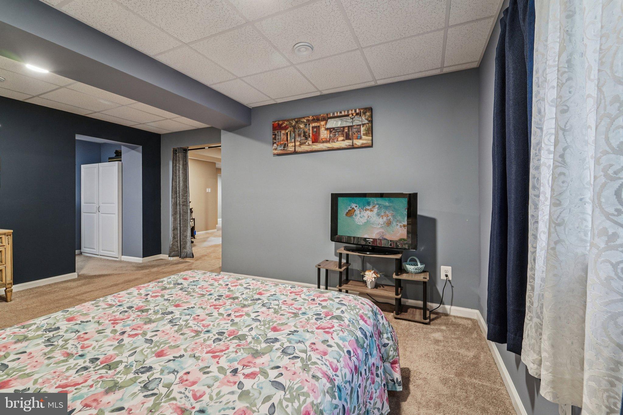 SIGNATURE CLUB AT GREENVIEW - Residential