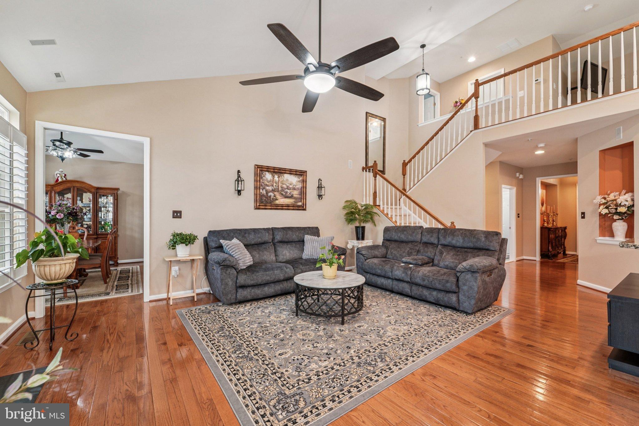 SIGNATURE CLUB AT GREENVIEW - Residential