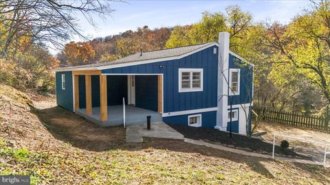 Homes For Sale - 679 Winchester Grade Road<br/> BERKELEY SPRINGS, WV 25411