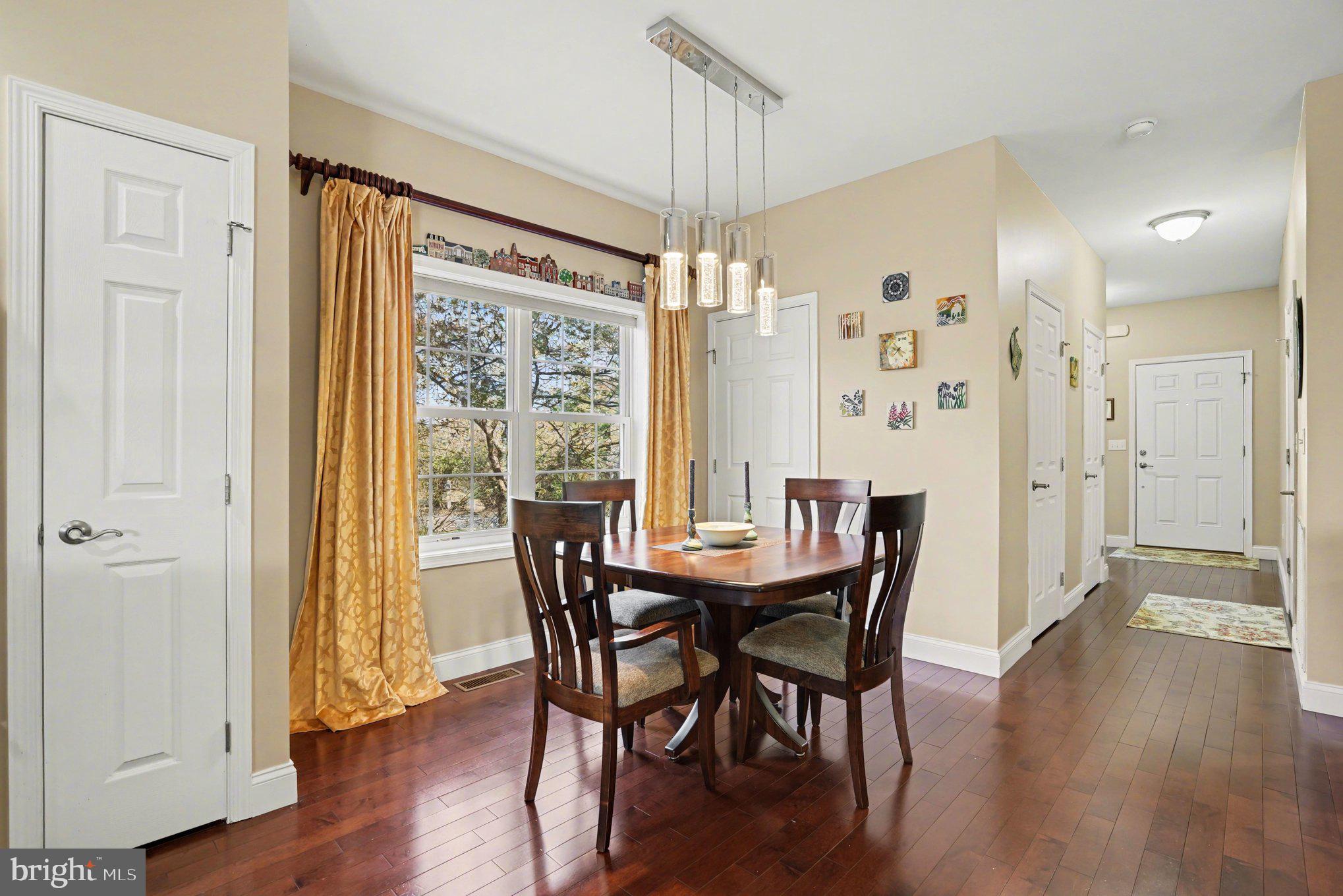 THE ENCLAVE - Residential