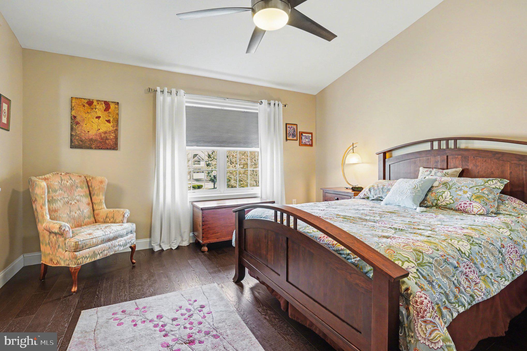 THE ENCLAVE - Residential