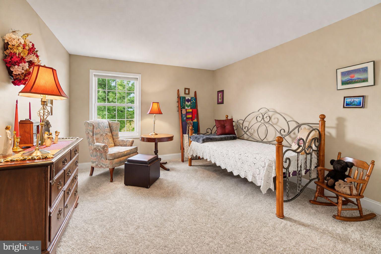 THE ENCLAVE - Residential