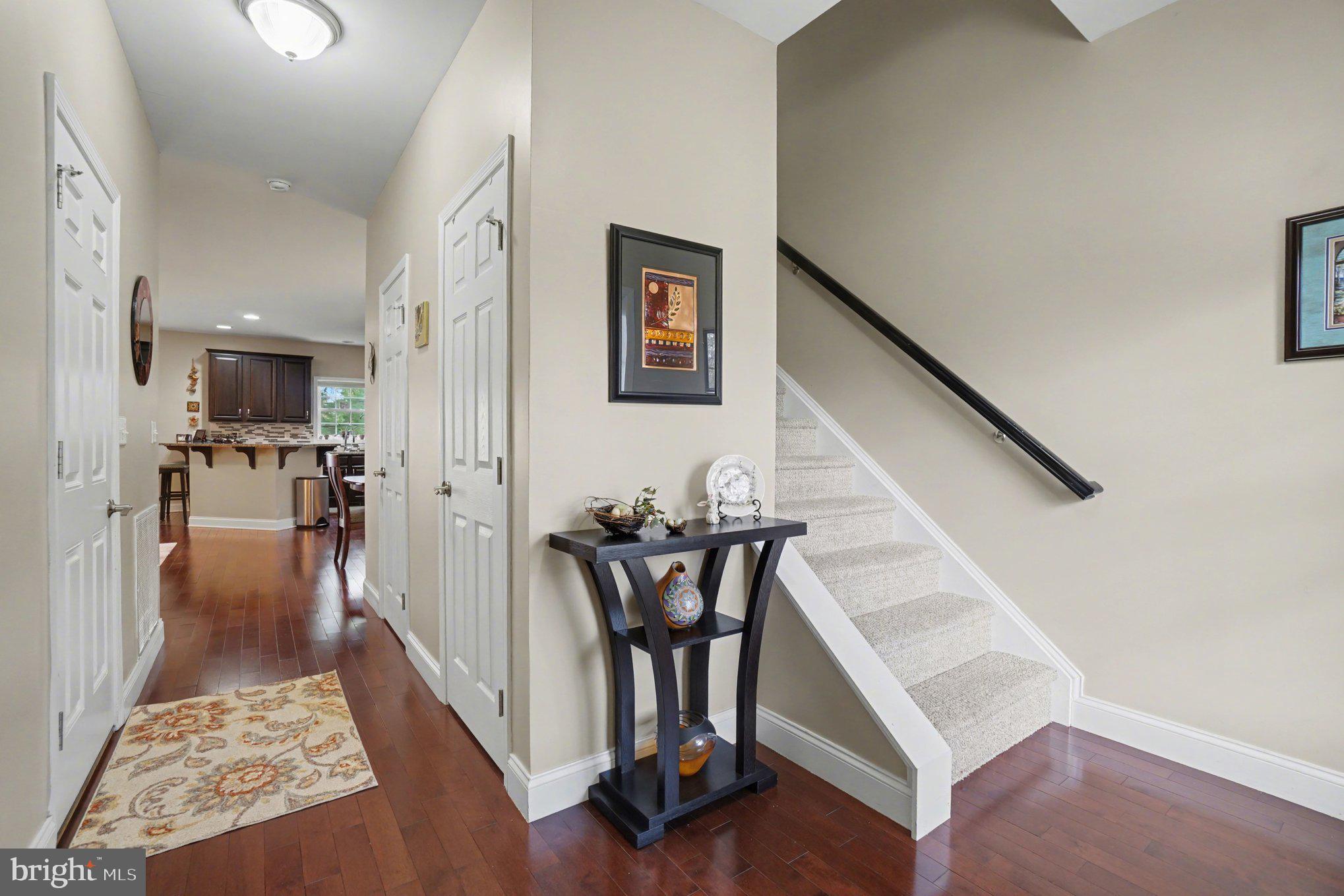 THE ENCLAVE - Residential