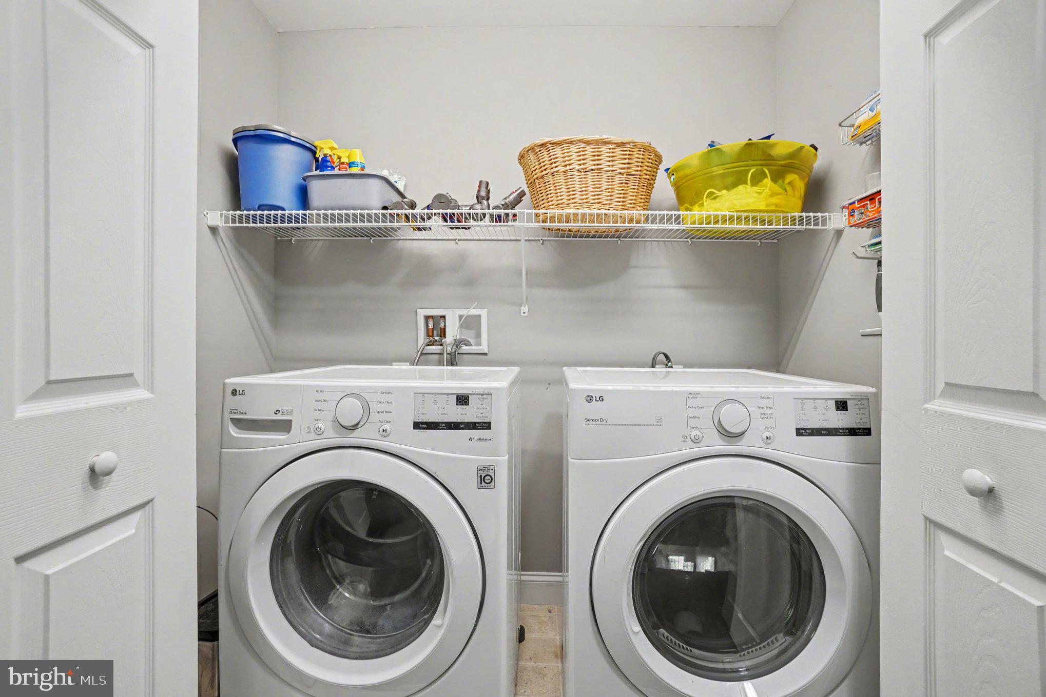 THE ENCLAVE - Residential