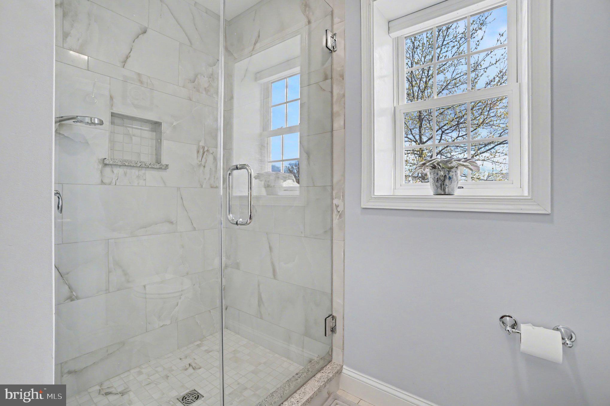 THE ENCLAVE - Residential