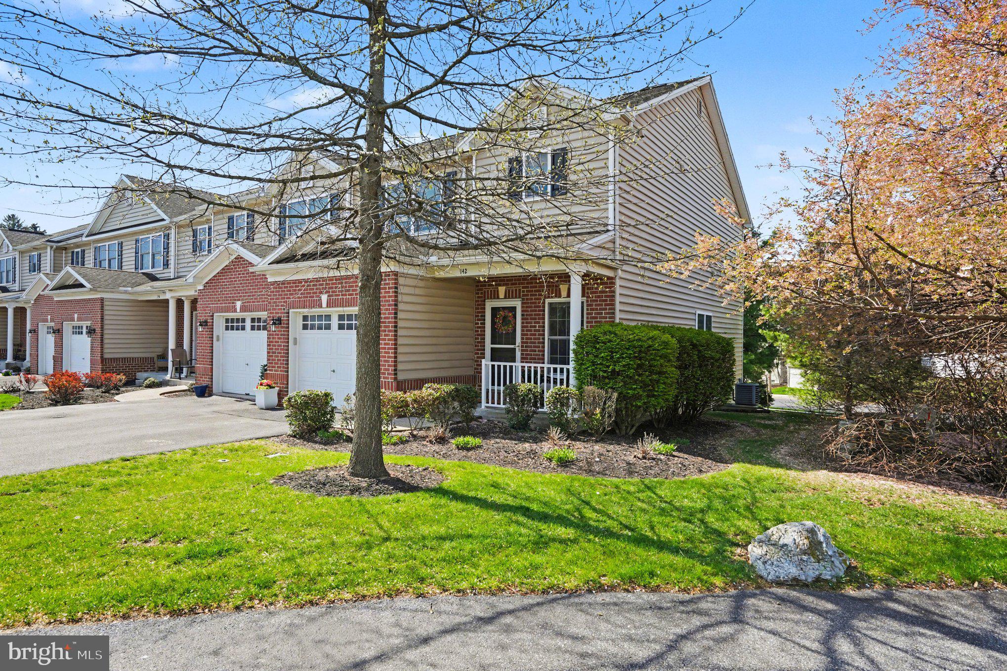 THE ENCLAVE - Residential