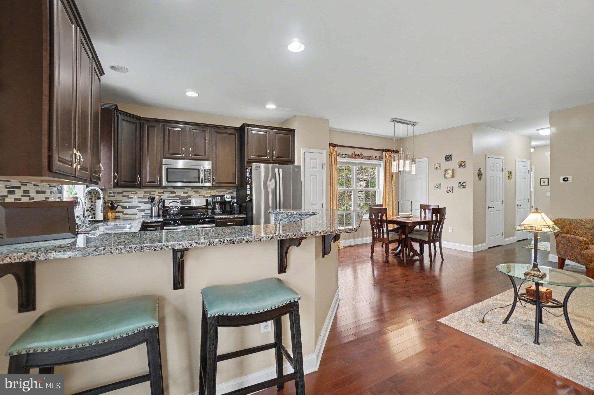 THE ENCLAVE - Residential