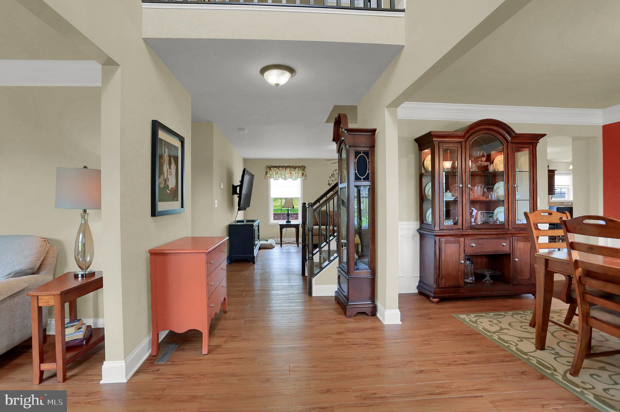 ROLLING HILLS - Residential