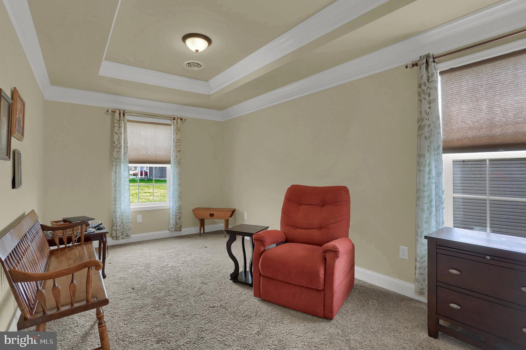 ROLLING HILLS - Residential