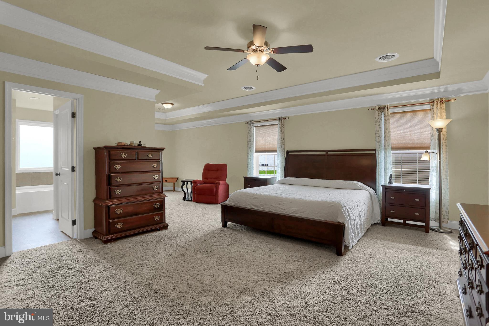 ROLLING HILLS - Residential