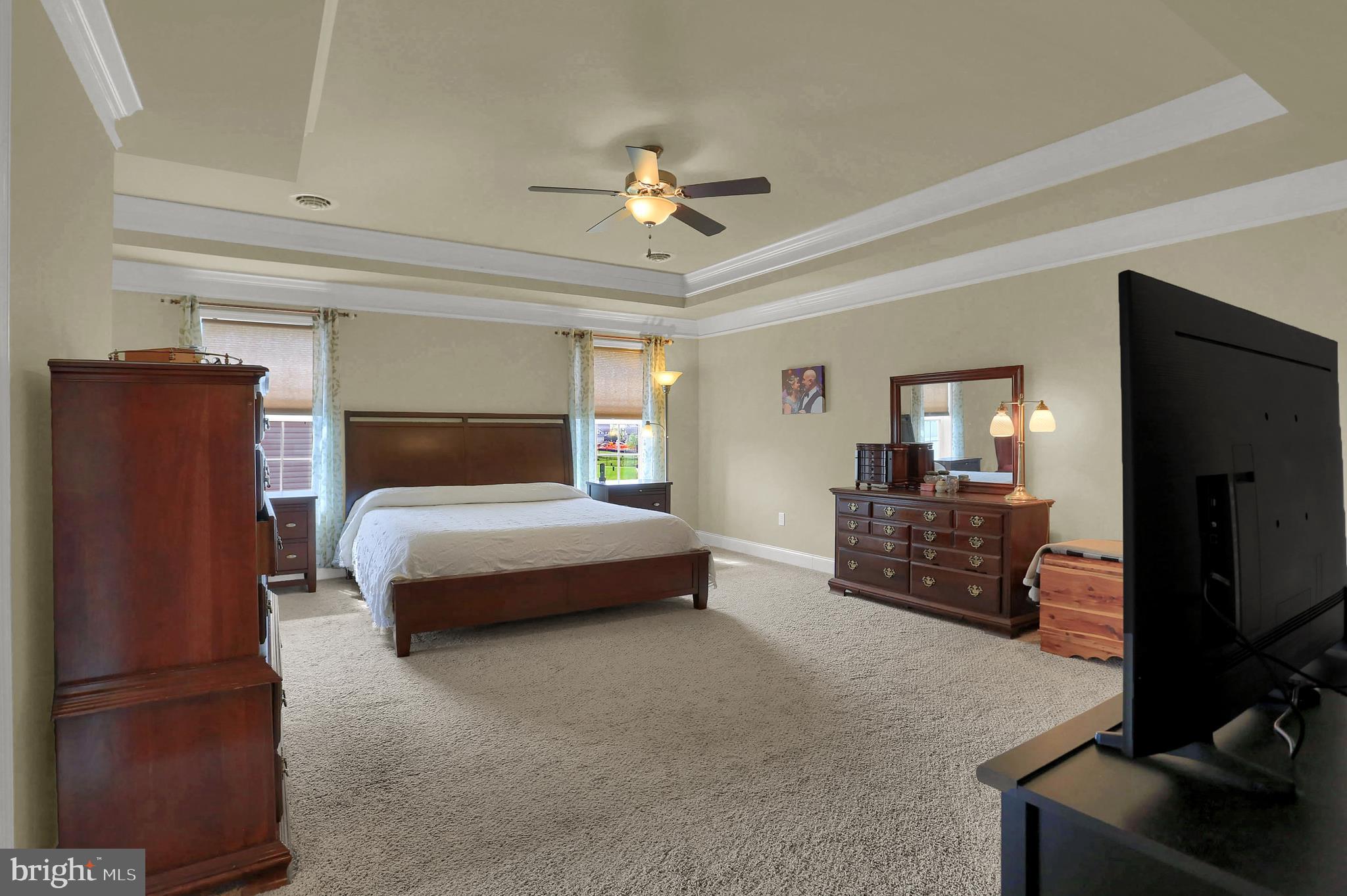 ROLLING HILLS - Residential