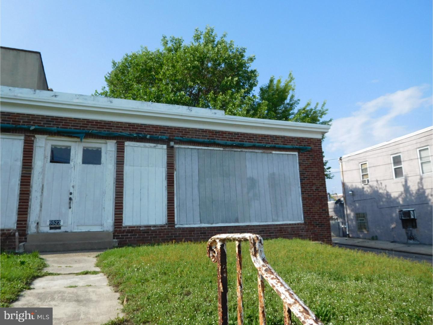 OVERBROOK - Commercial Sale