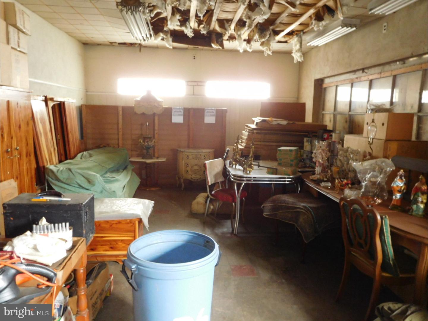 OVERBROOK - Commercial Sale