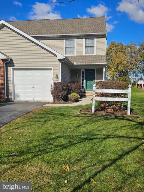 4003 PARKSIDE COURT MOUNT JOY PA 17552