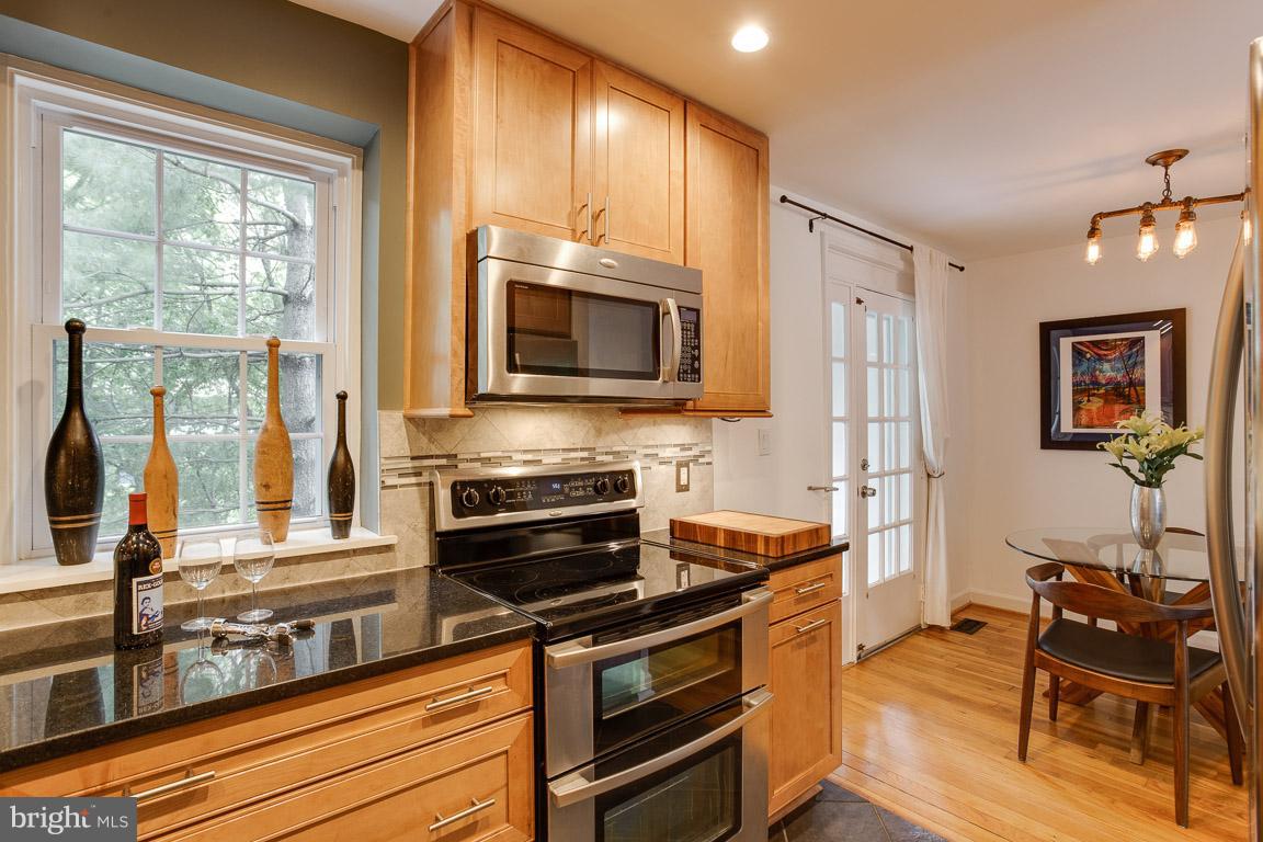 FAIRLINGTON VILLAGE - Residential