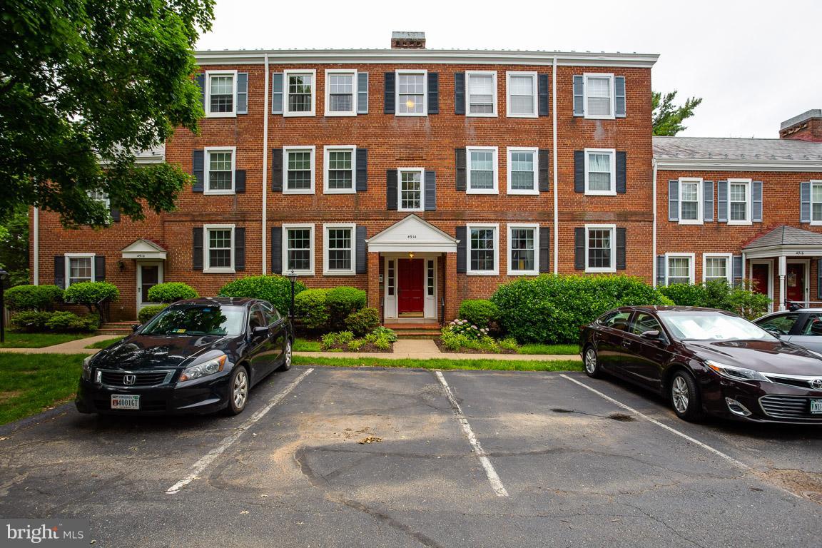 FAIRLINGTON VILLAGE - Residential