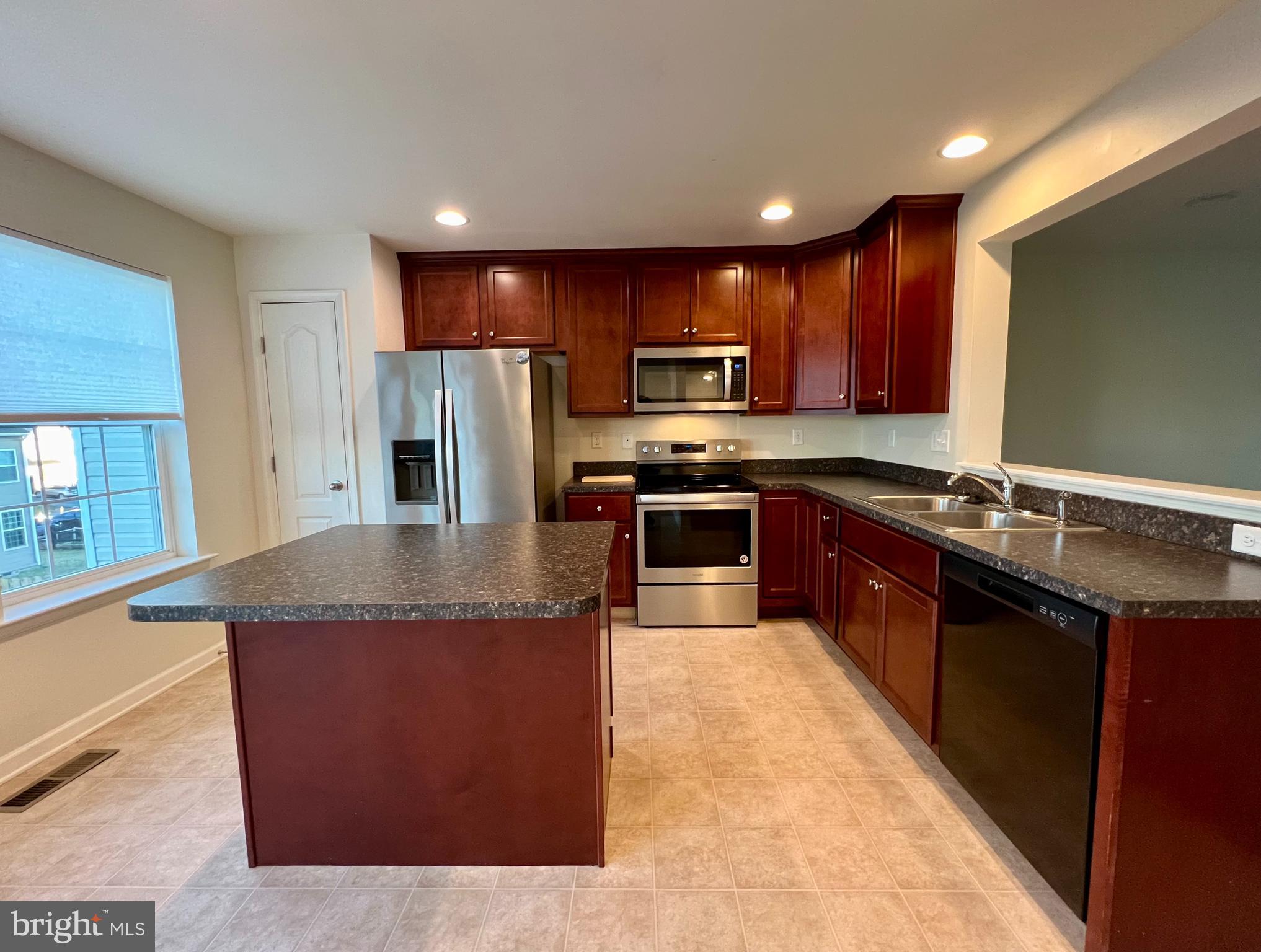 STONEBROOK VILLAGE - Residential Lease