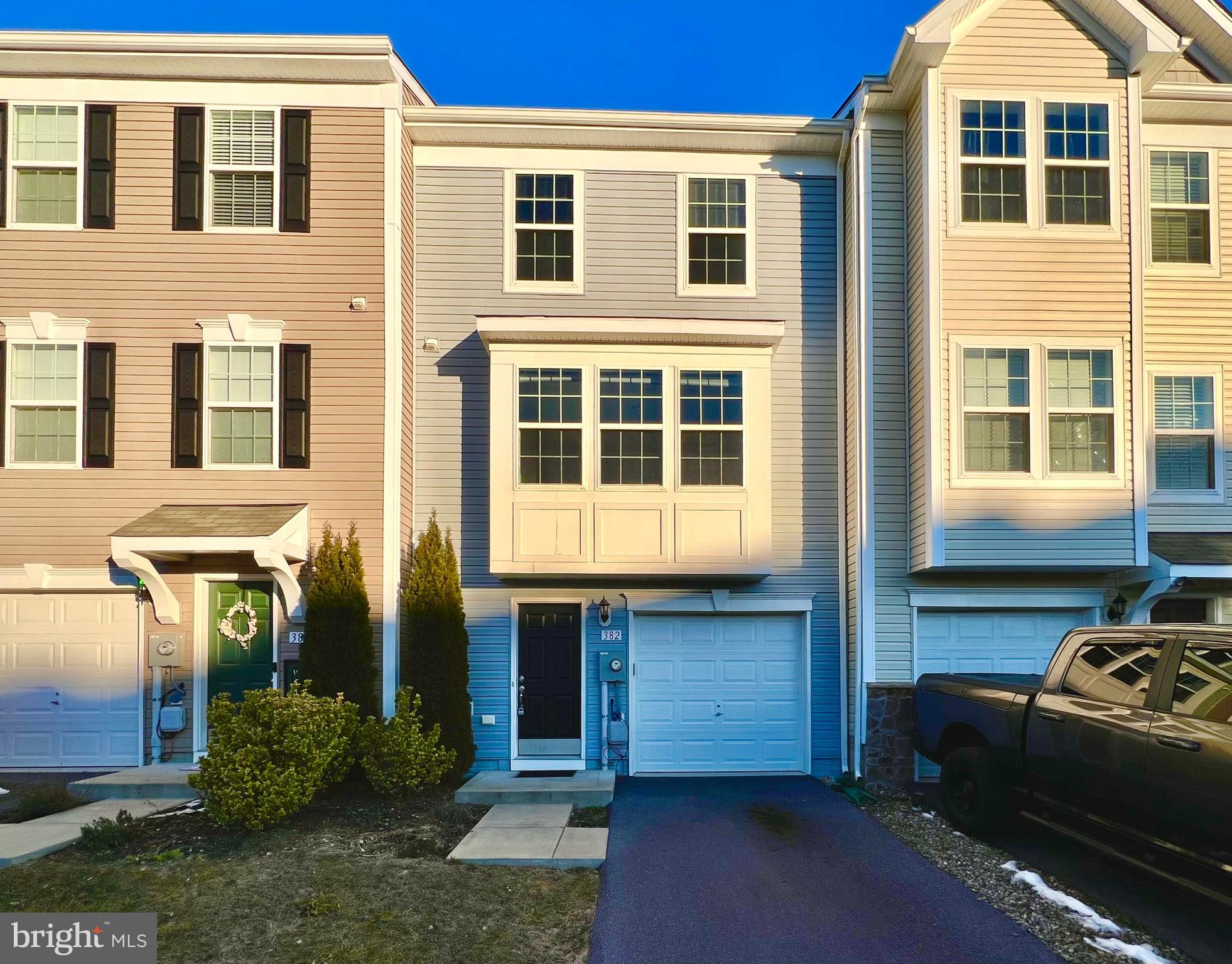 STONEBROOK VILLAGE - Residential Lease