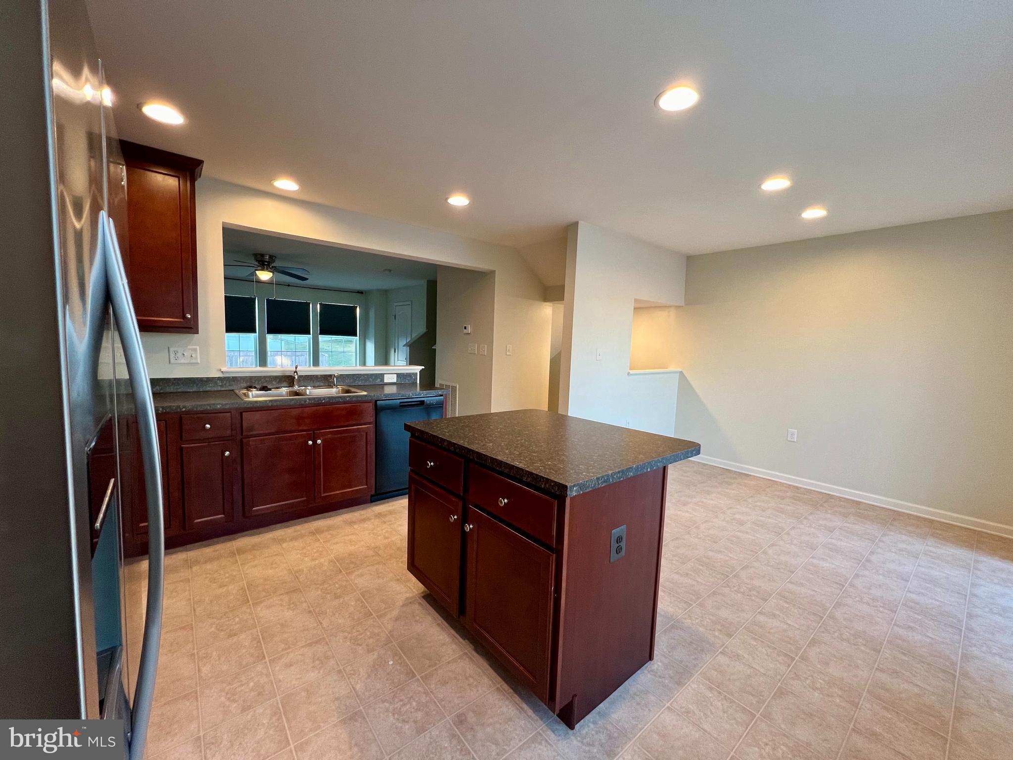 STONEBROOK VILLAGE - Residential Lease