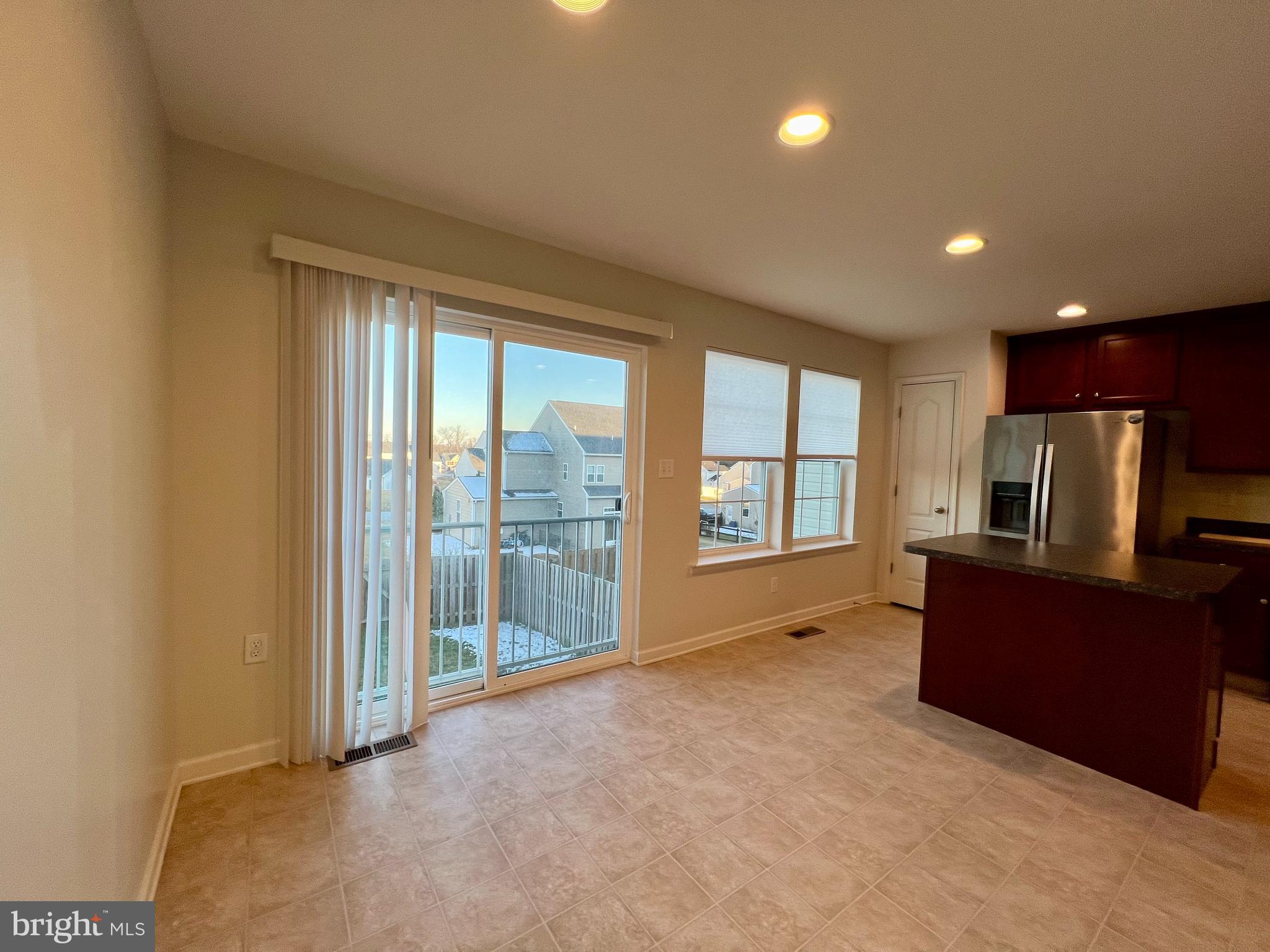 STONEBROOK VILLAGE - Residential Lease