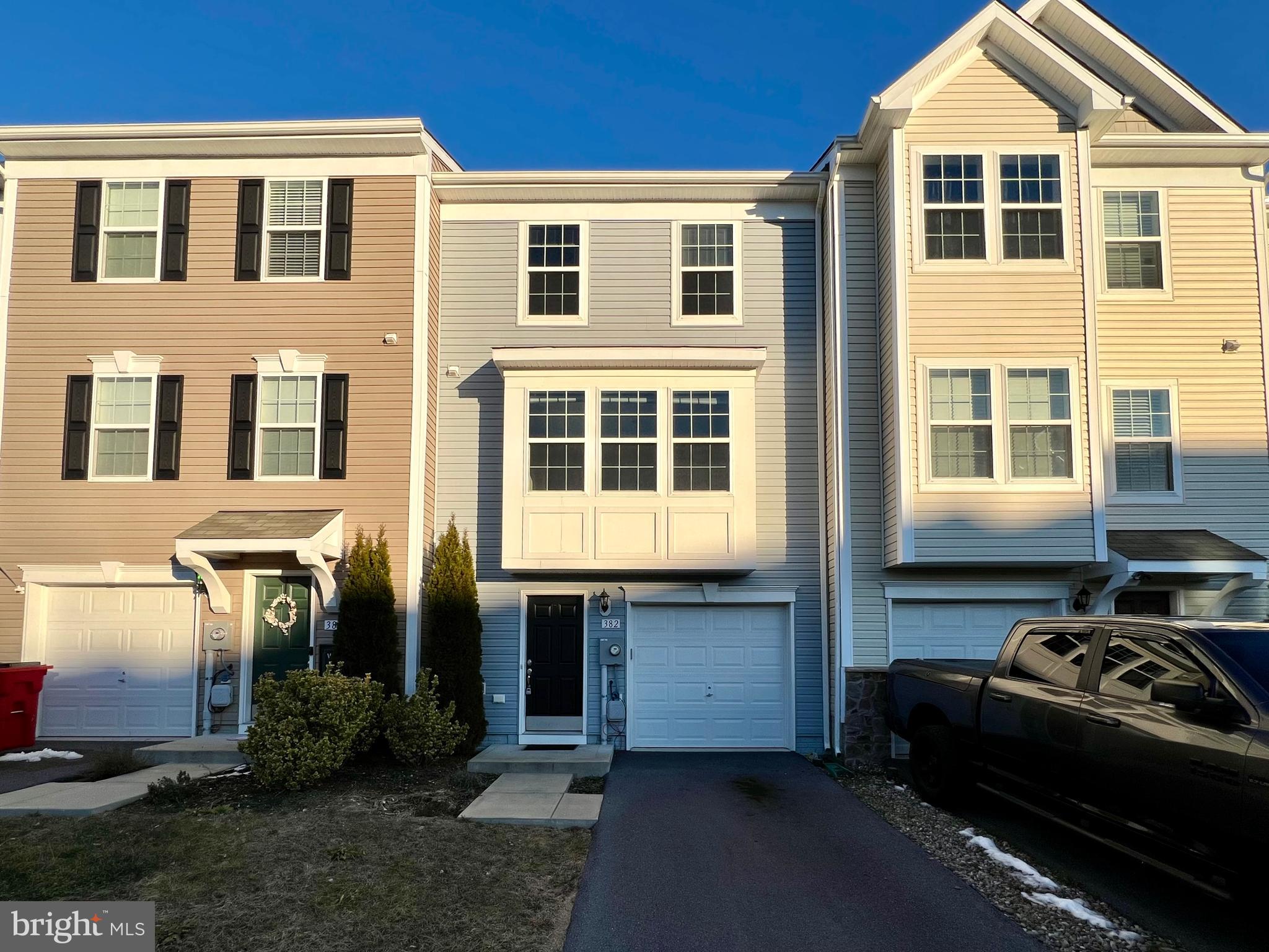 STONEBROOK VILLAGE - Residential Lease