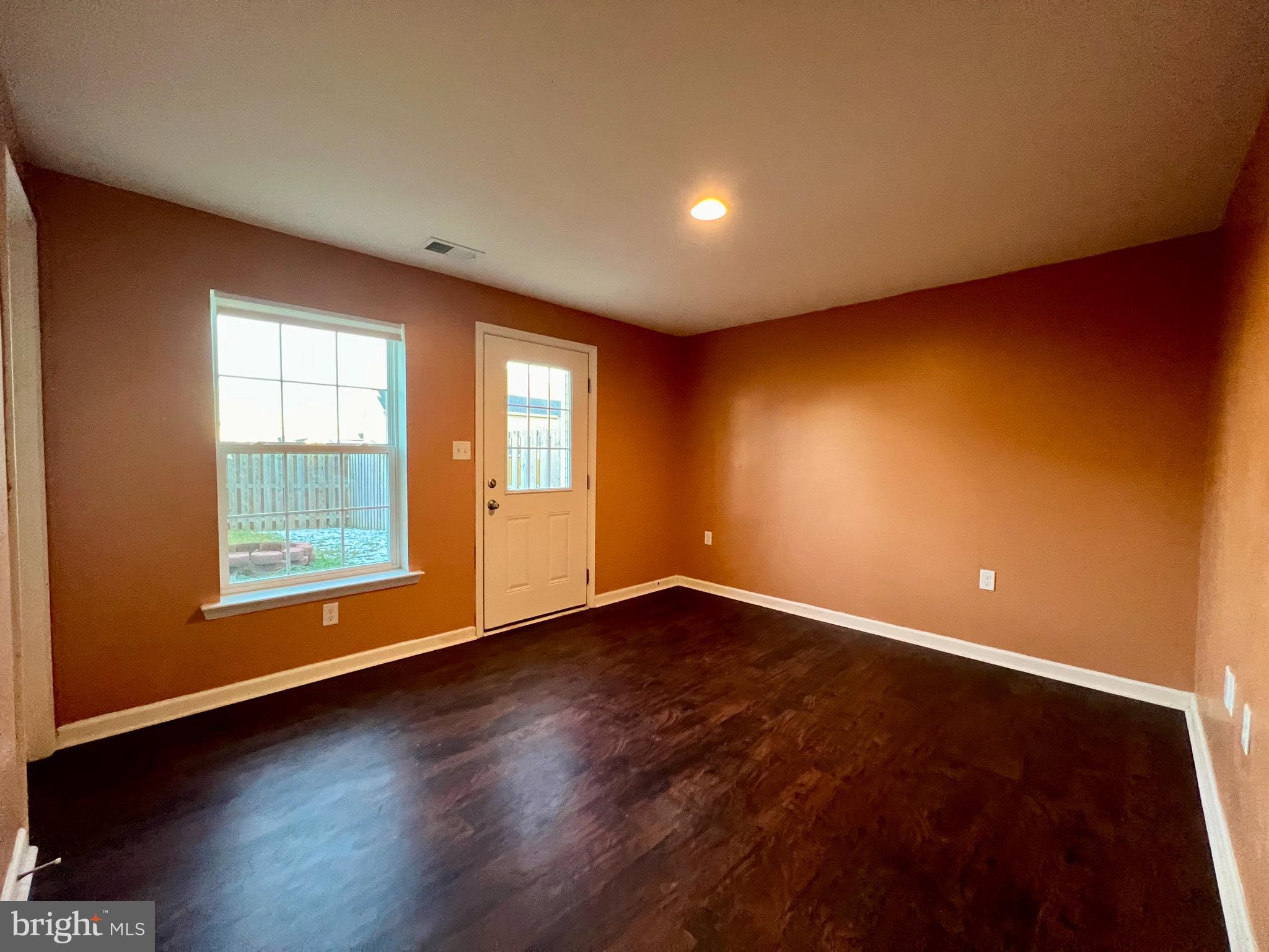 STONEBROOK VILLAGE - Residential Lease