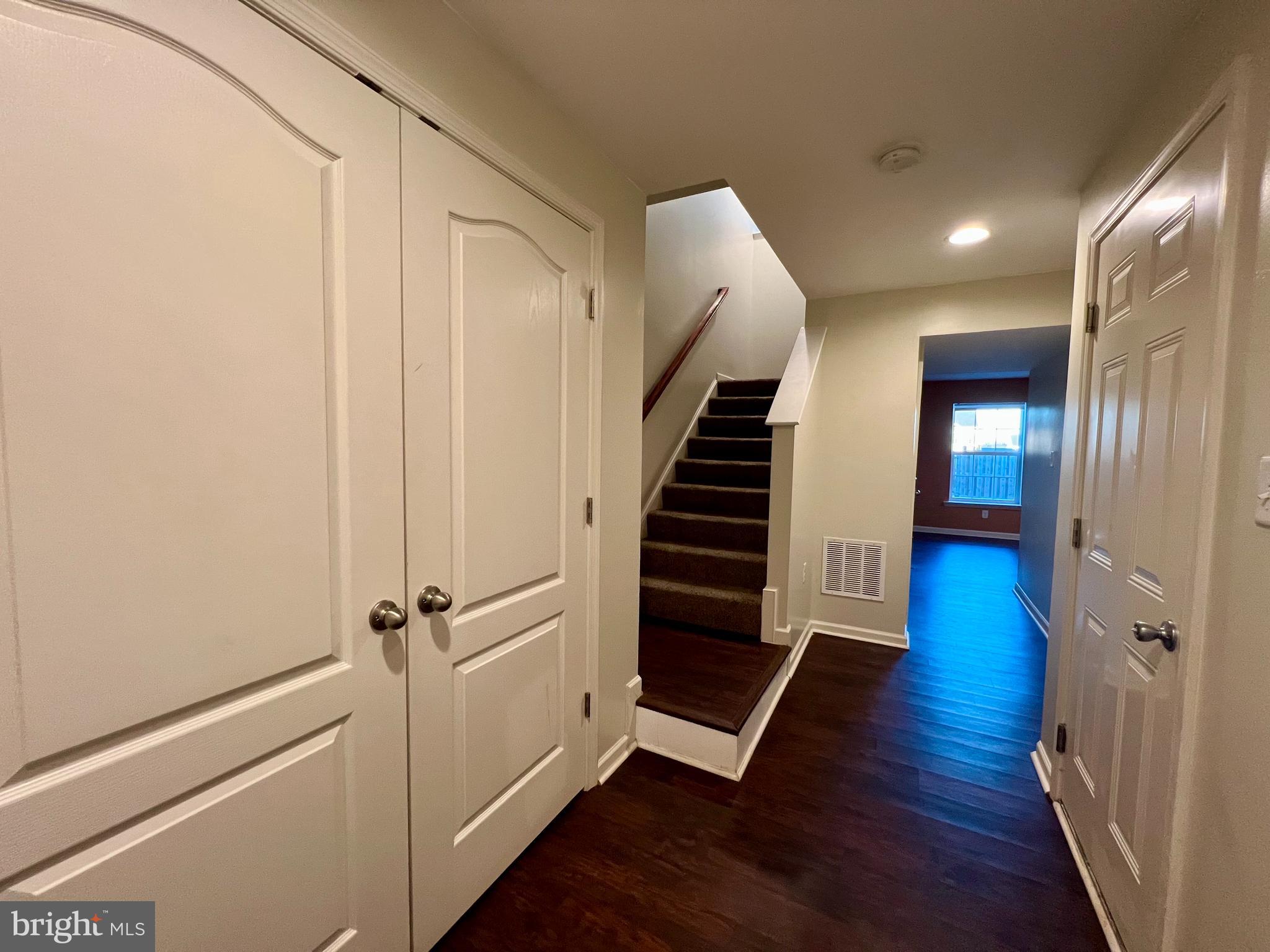 STONEBROOK VILLAGE - Residential Lease