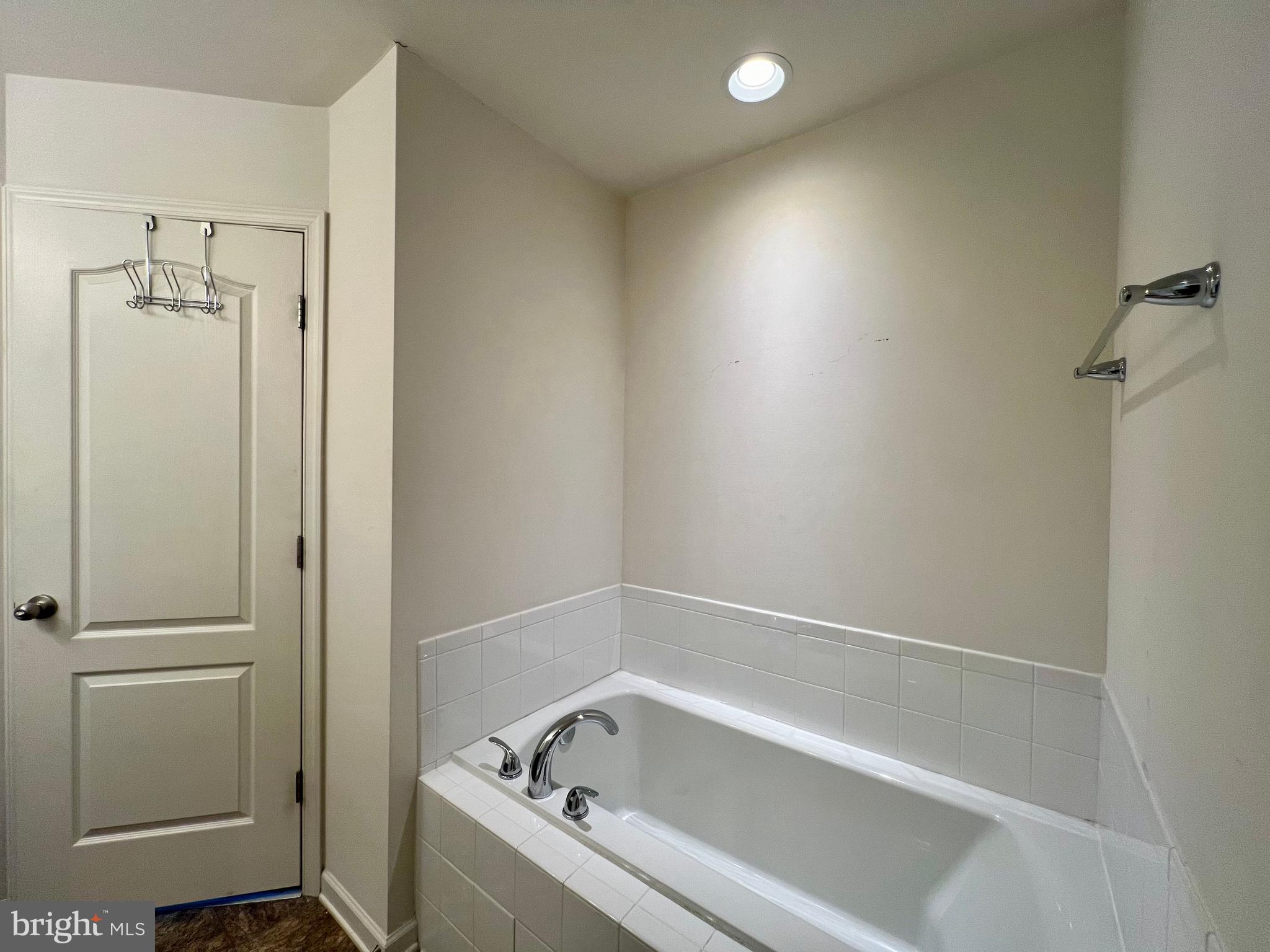 STONEBROOK VILLAGE - Residential Lease