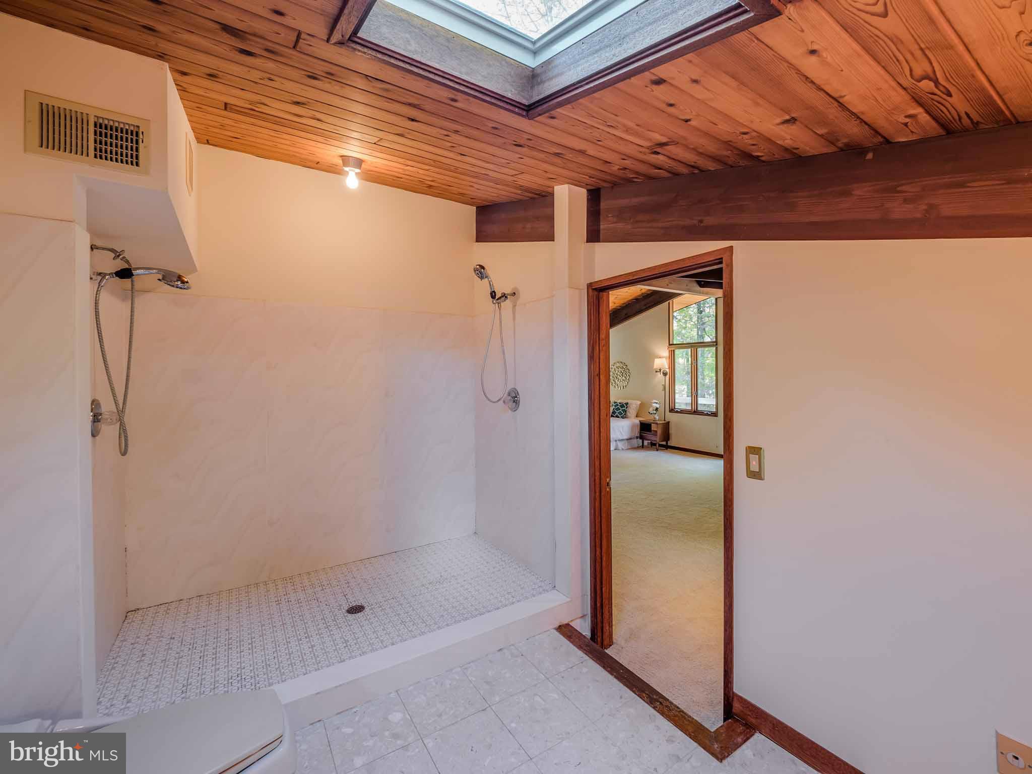 LYONS CREEK OVERLOOK - Residential