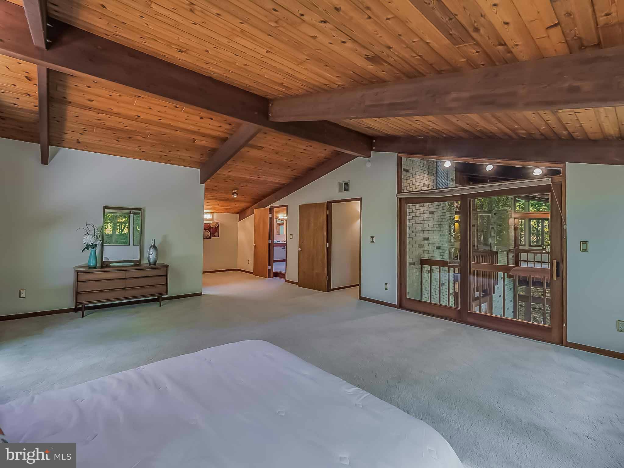 LYONS CREEK OVERLOOK - Residential