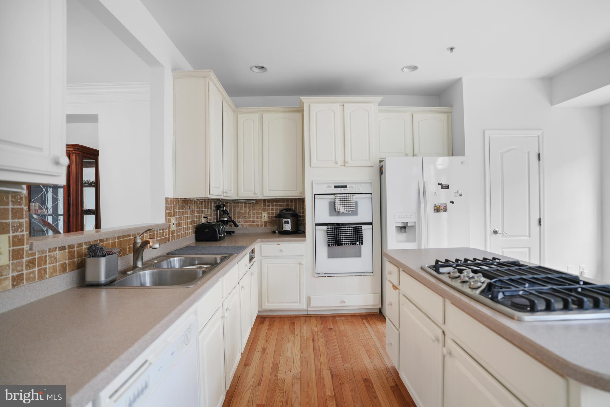 12033 TREELINE WAY