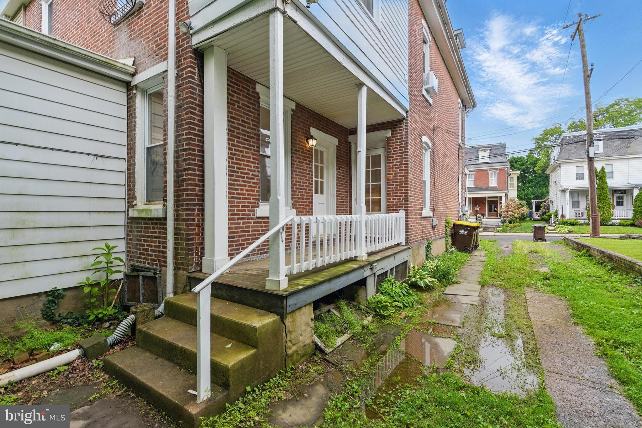 411 SCHOOL STREET