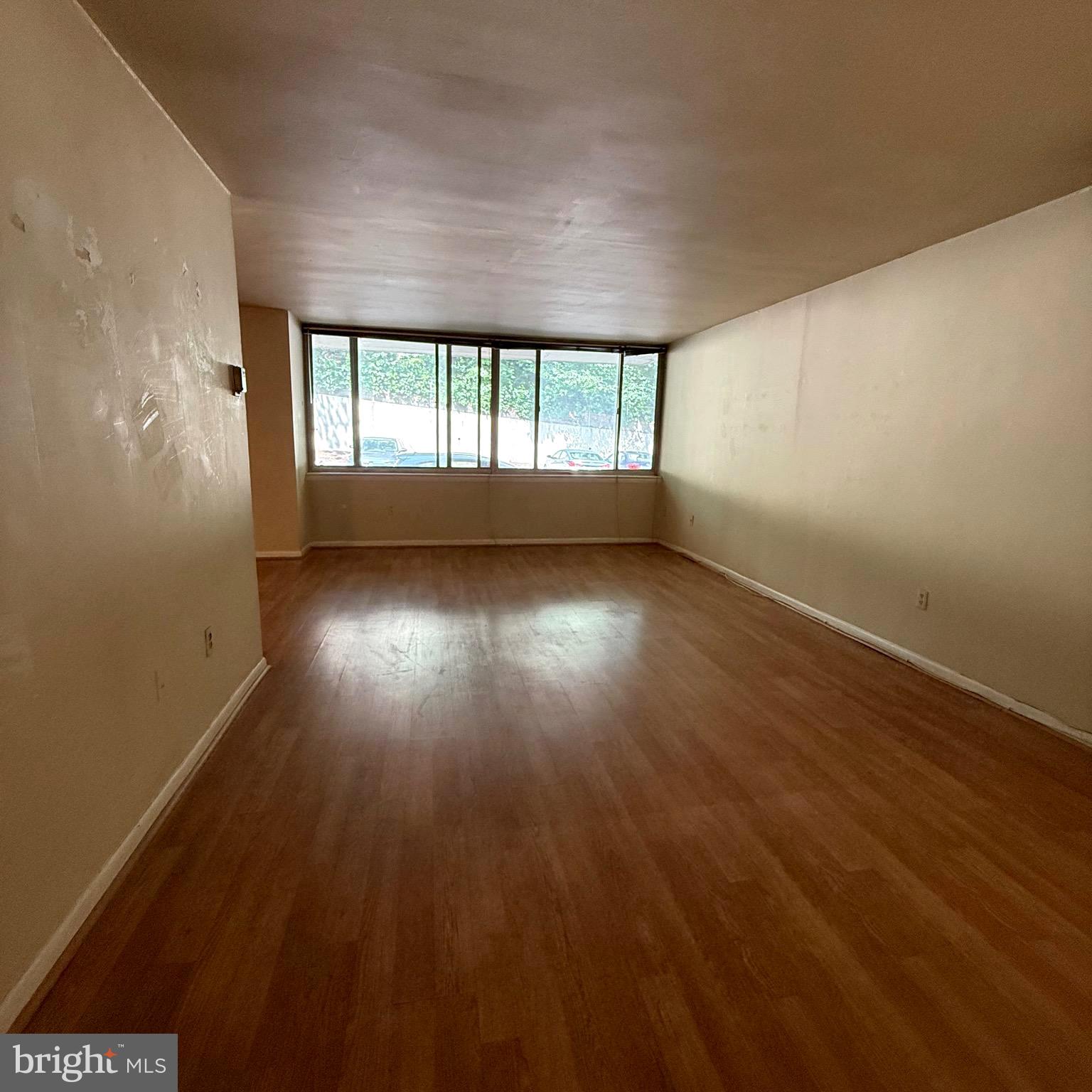 5565 COLUMBIA PIKE 210