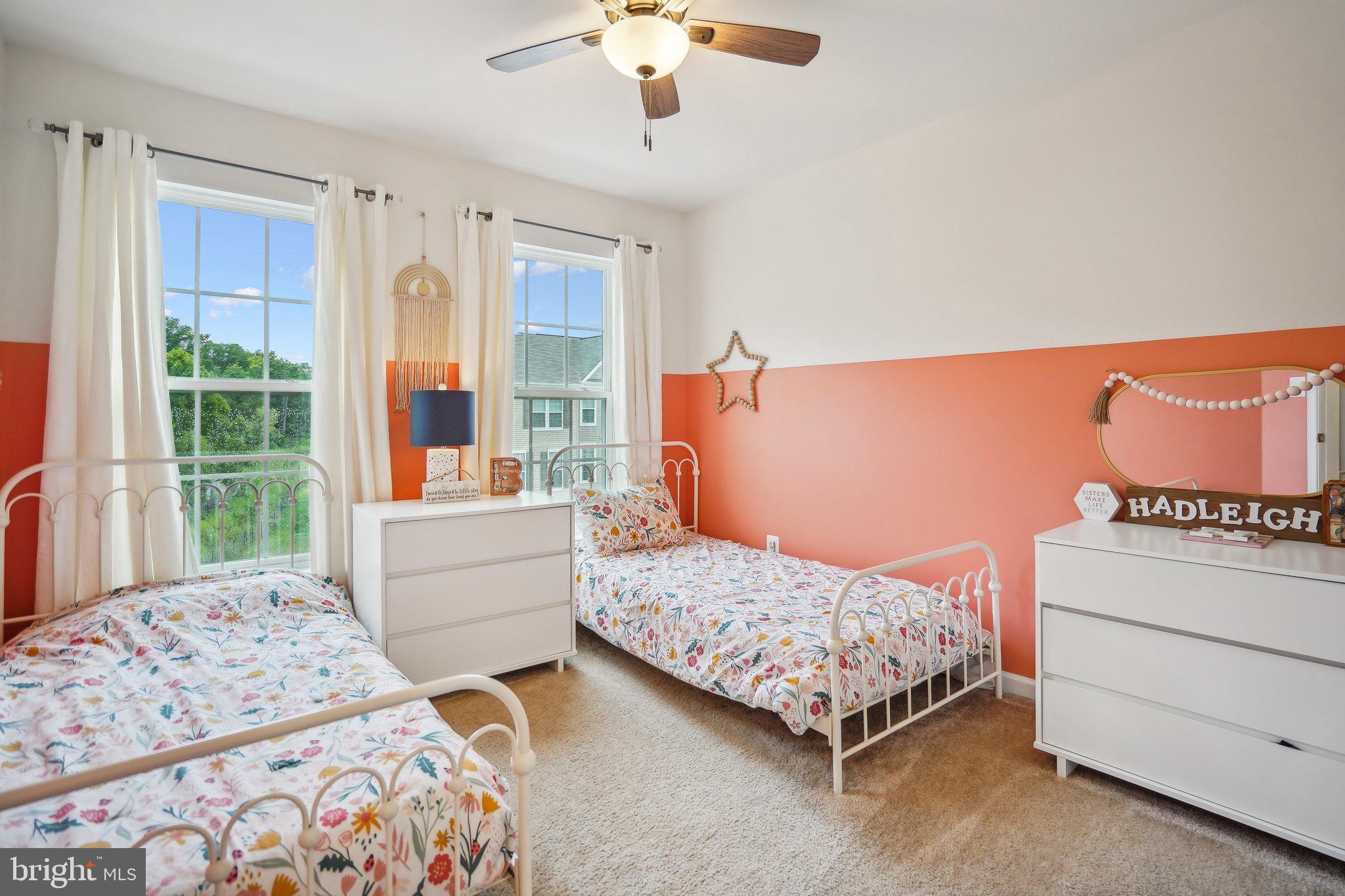 SIGNAL HILL - Residential