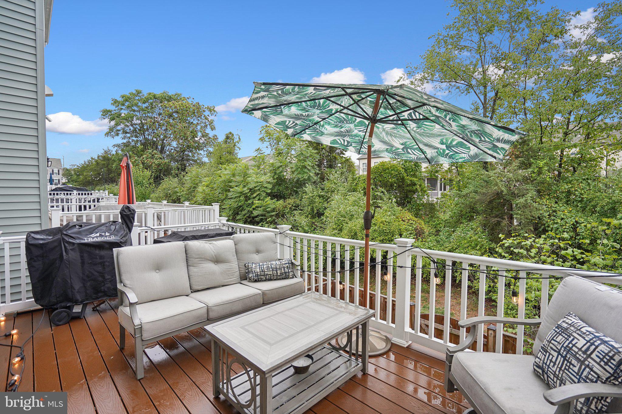 SIGNAL HILL - Residential