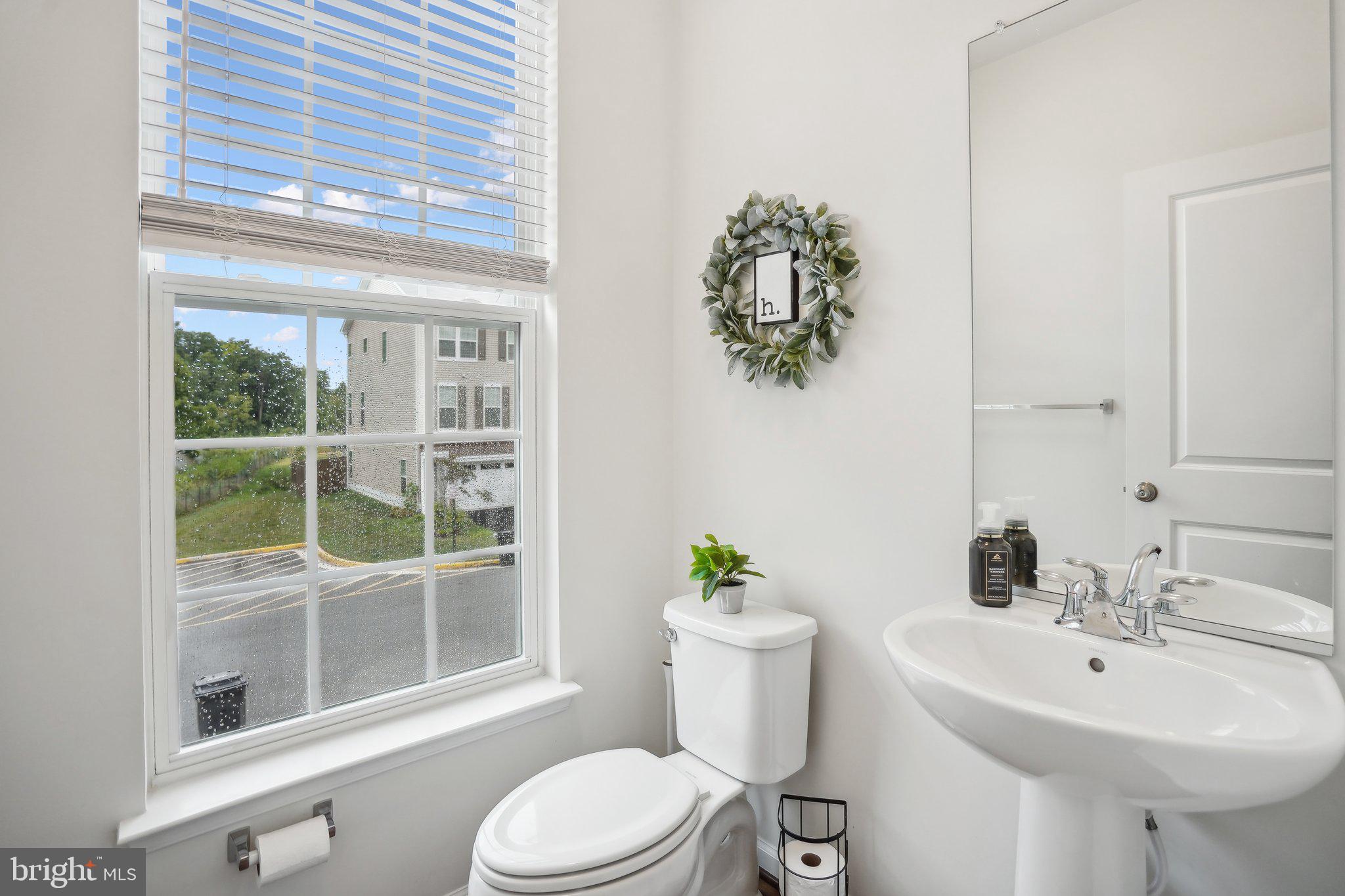 SIGNAL HILL - Residential