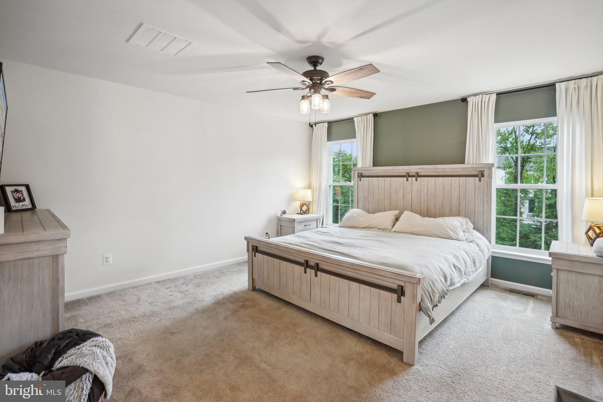 SIGNAL HILL - Residential