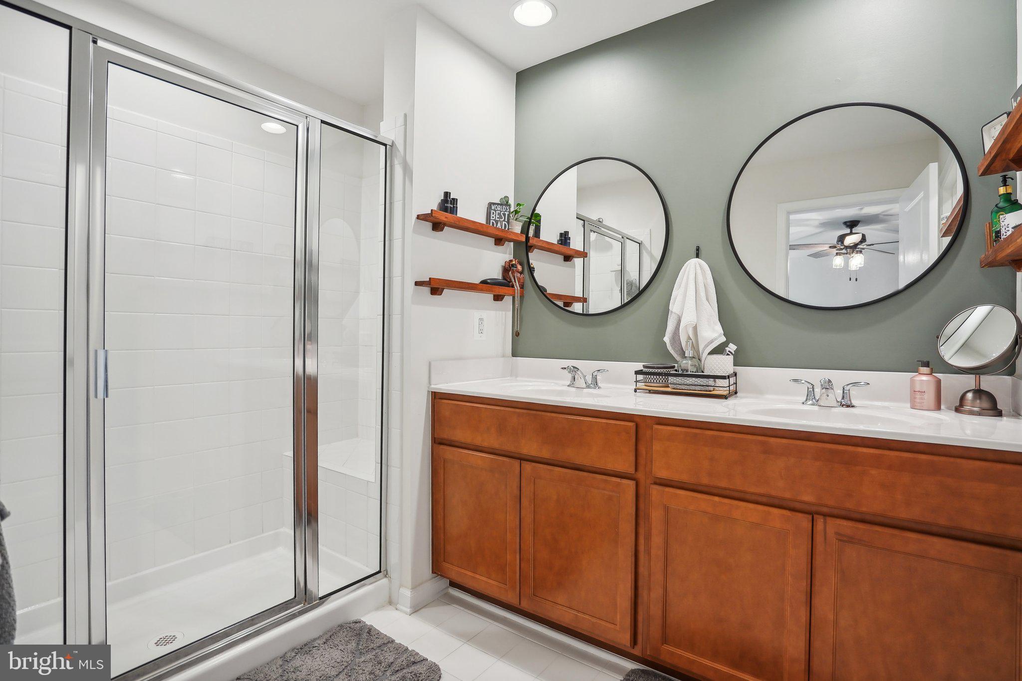 SIGNAL HILL - Residential