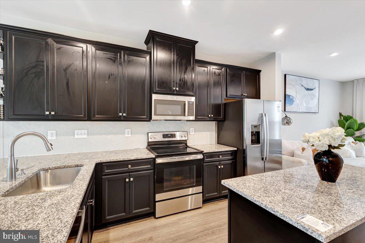 FOUNDRY STATION - Residential Lease