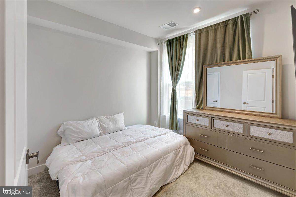 FOUNDRY STATION - Residential Lease