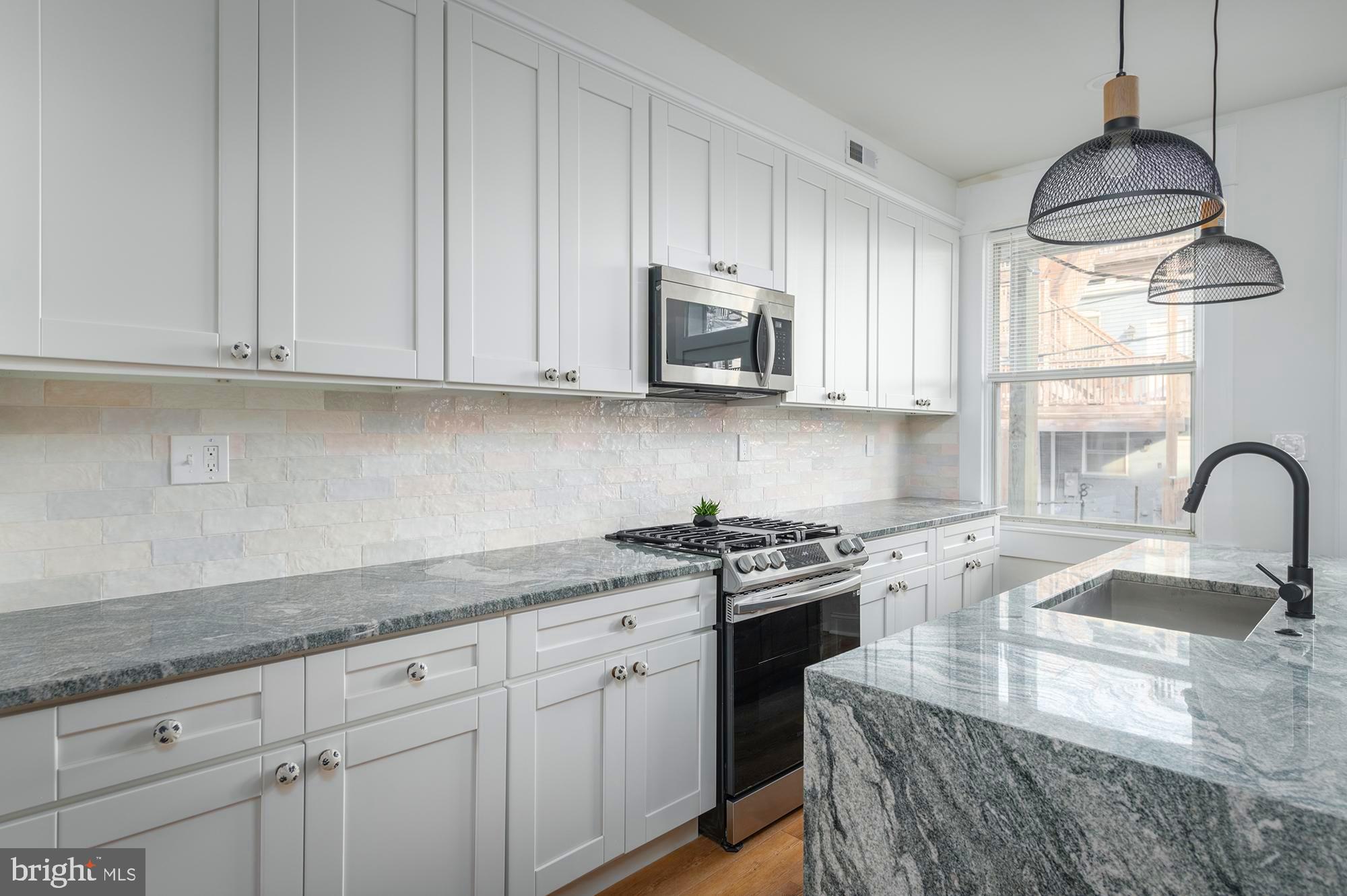 CANTON - Residential